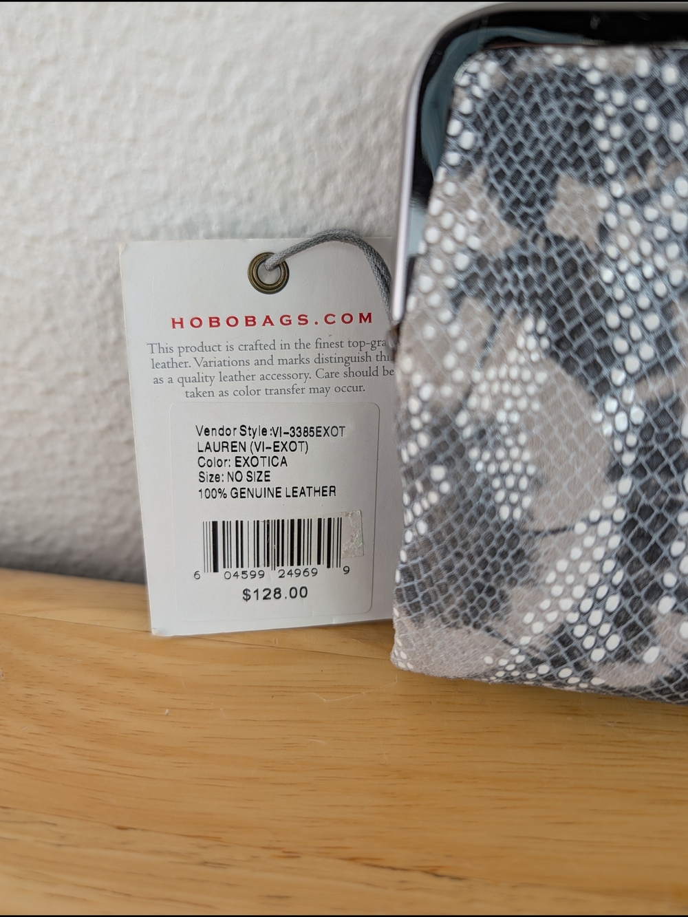 Hobo Lauren Exotica Gray Genuine Leather Snake-Print Texture Clutch Wallet NWT - Picture 6 of 11